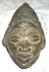 Masque africain pounou du Gabon